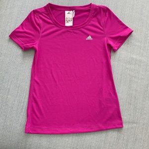 Adidas t-shirt
